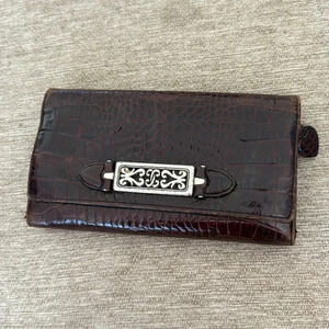BRIGHTON BROWN CROC LEATHER FULL WALLET W/HEART/SILVER ADORNMENTS CHECK/CC/BILLS